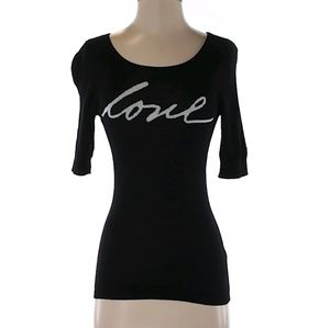 Small 3/4 sleeve top